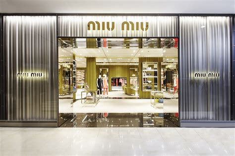 miu miu marketing strategy